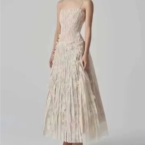 Elegant Cream Pleated Dress